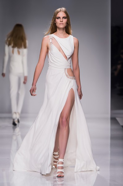 Atelier Versace Spring Summer 2016 Collection at PFW